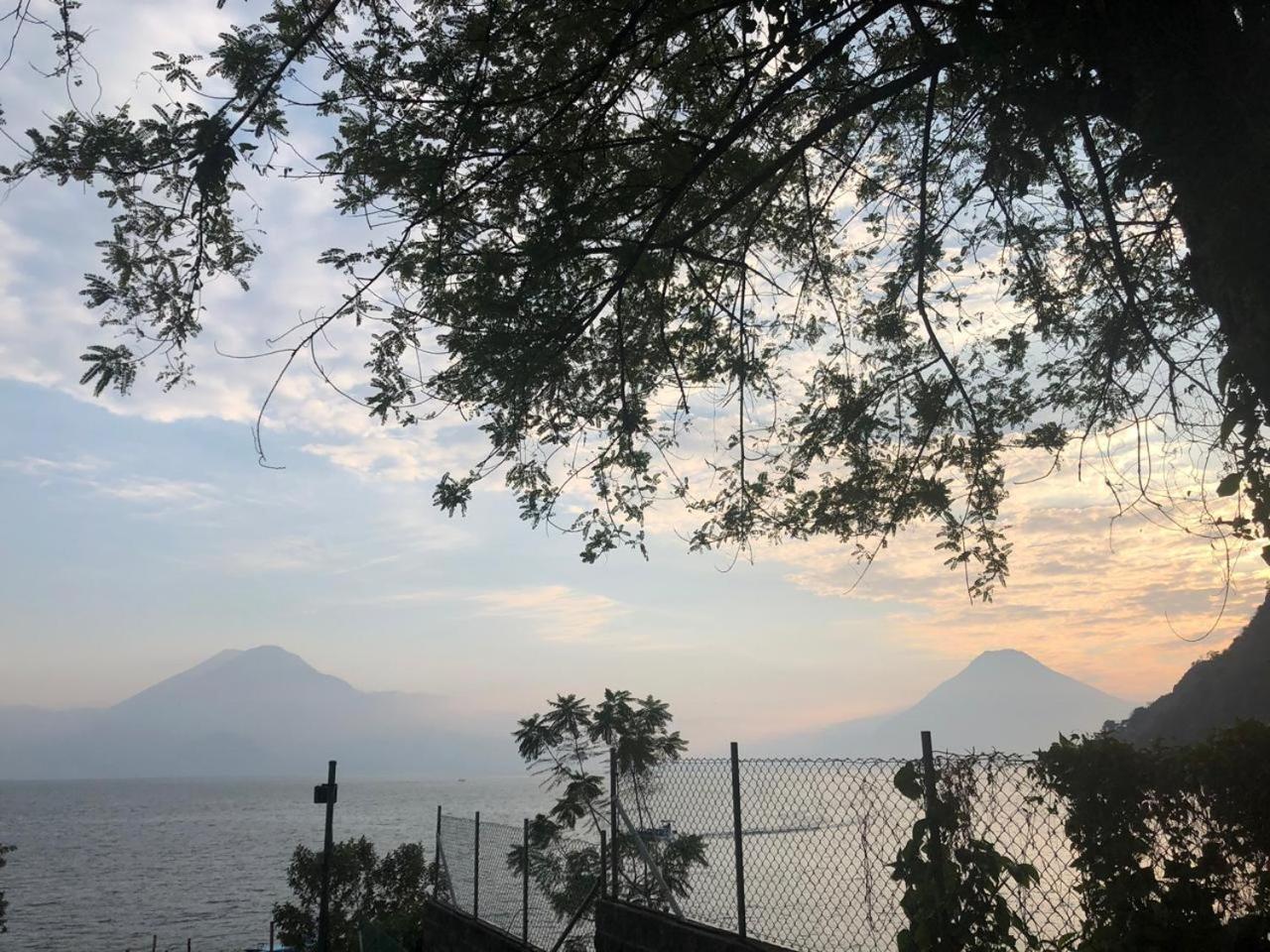 The Paradise Of Atitlan Suites - Free Breakfast Supplies Panajachel Exterior foto