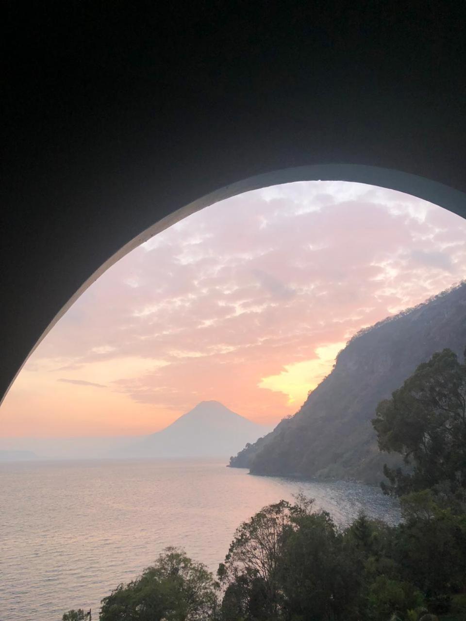 The Paradise Of Atitlan Suites - Free Breakfast Supplies Panajachel Exterior foto